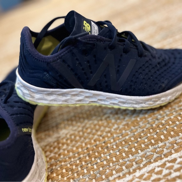 New Balance Fresh Foam Crush Womens Size 6 1/2 - Picture 3 of 8